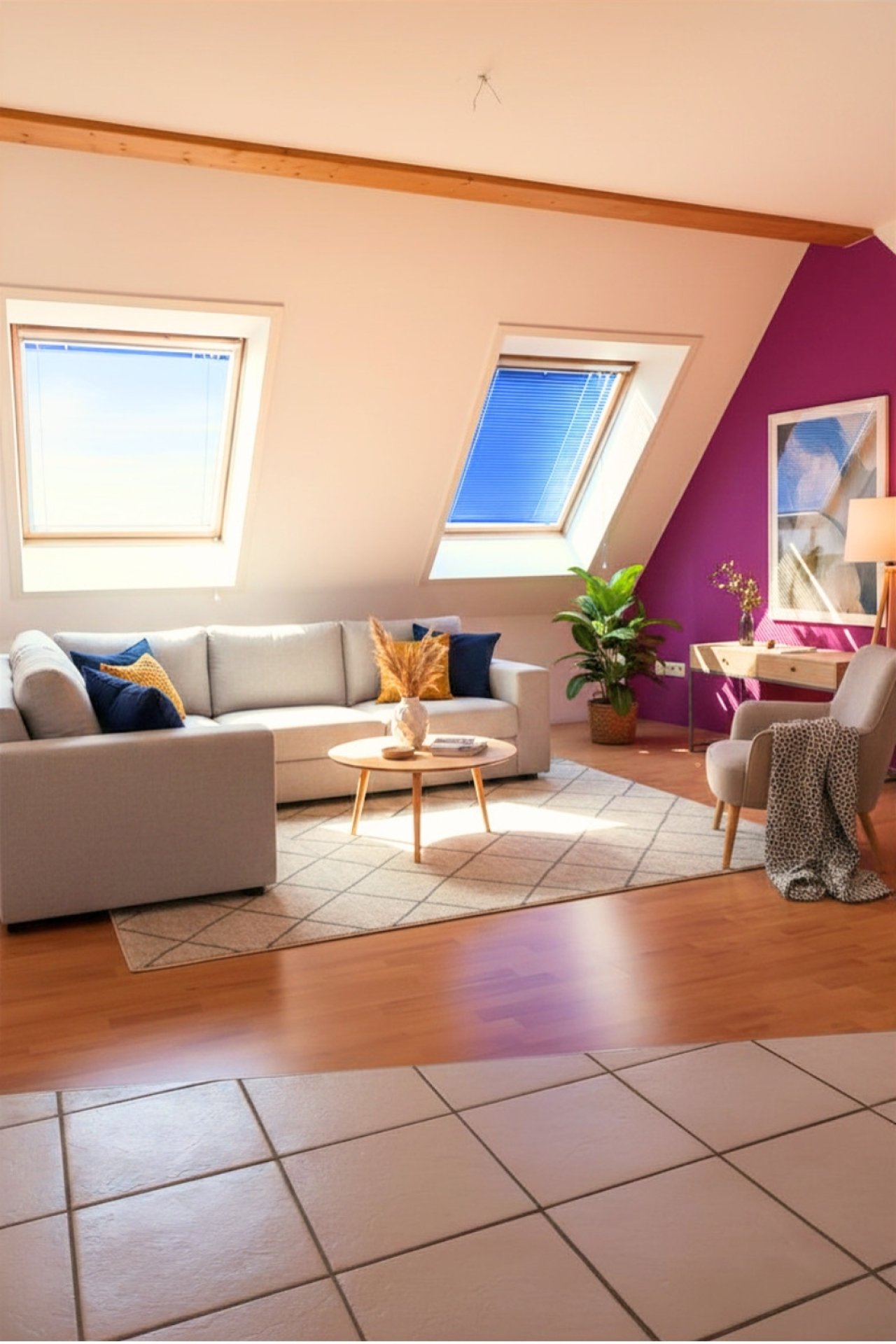Wohnzimmer (digitales Staging) Wohnzimmer (digitales Staging)